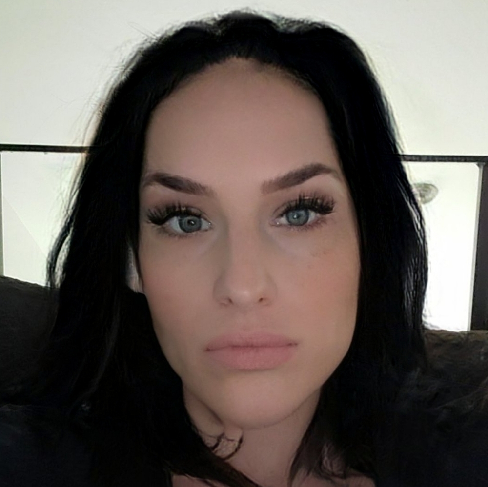 Meet your Posher, Bianca